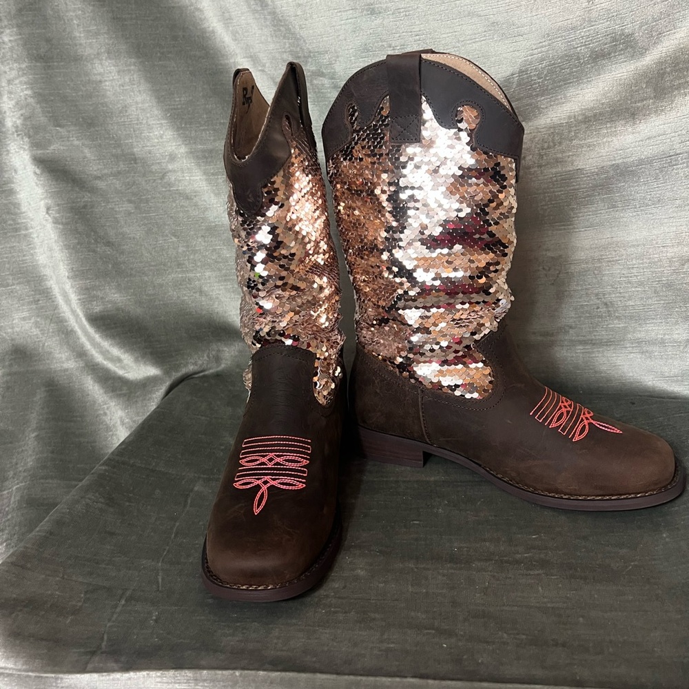 #7499. NEW! RFT Brand Youth Sequin Genuine Leather Boots. Size 5Y (RUNS SMALL)